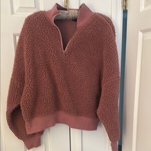 Cozy dark pink Sherpa Pullover